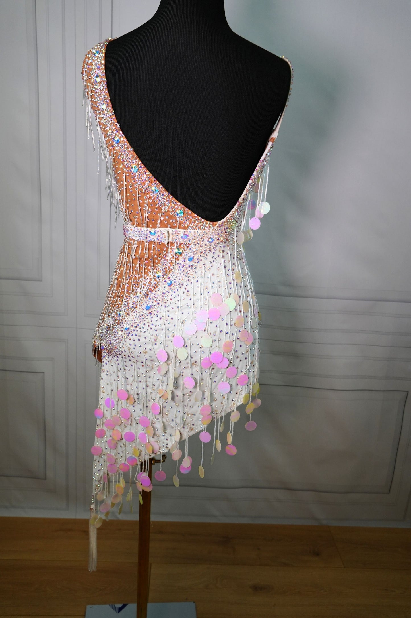 Latin Costume Lat254