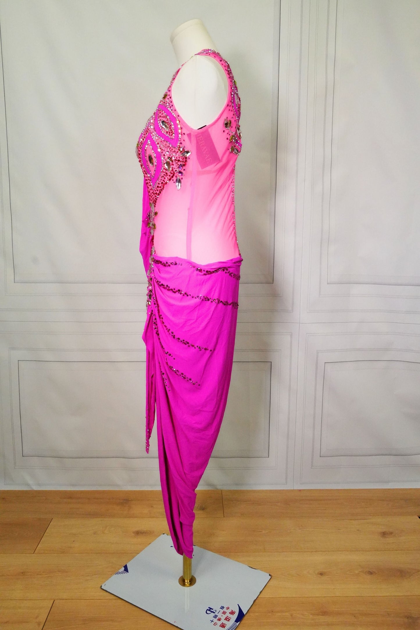 Latin Costume Lat231