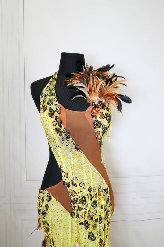 Latin Costume Lat052