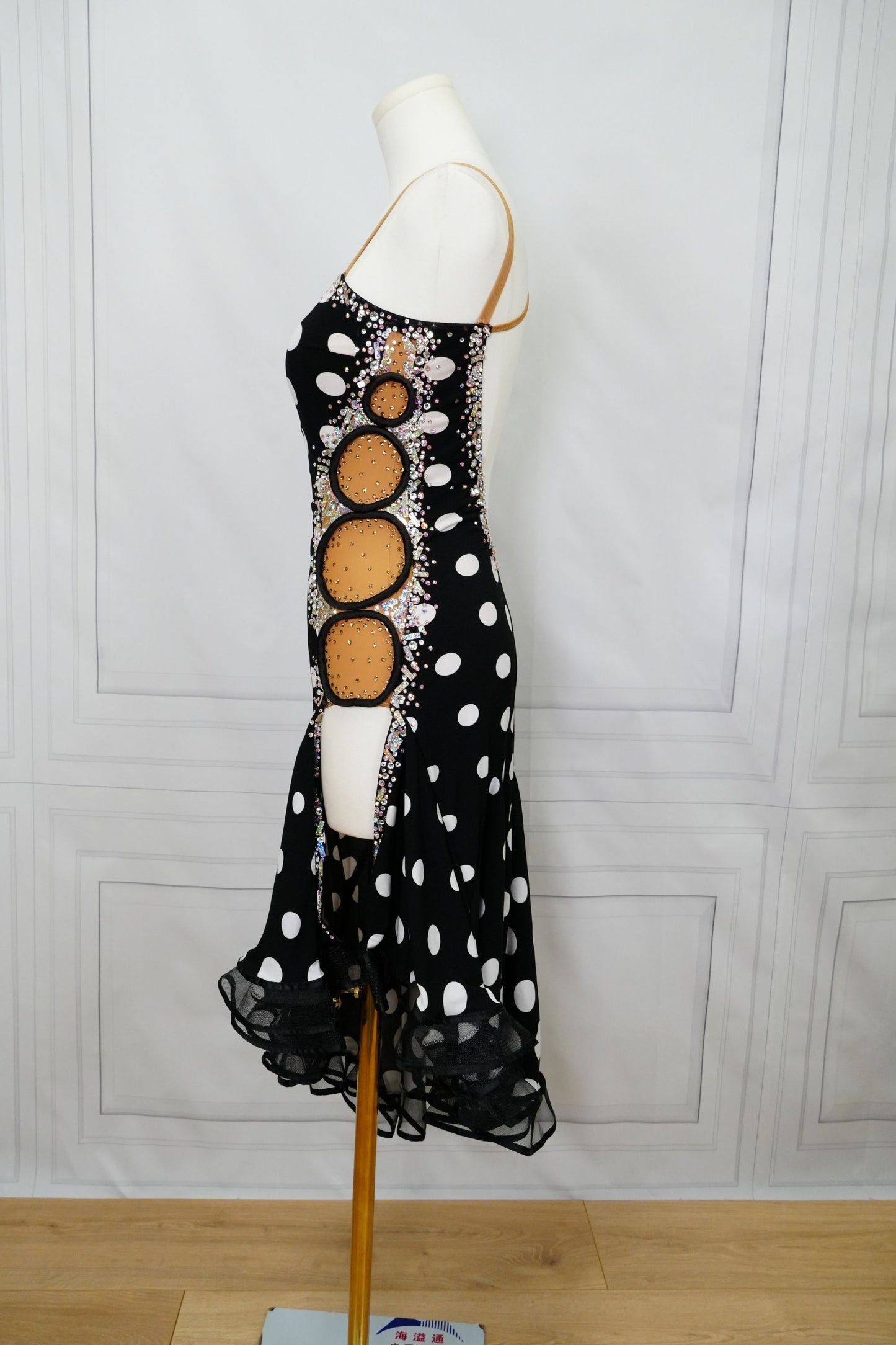 Latin Costume Lat201