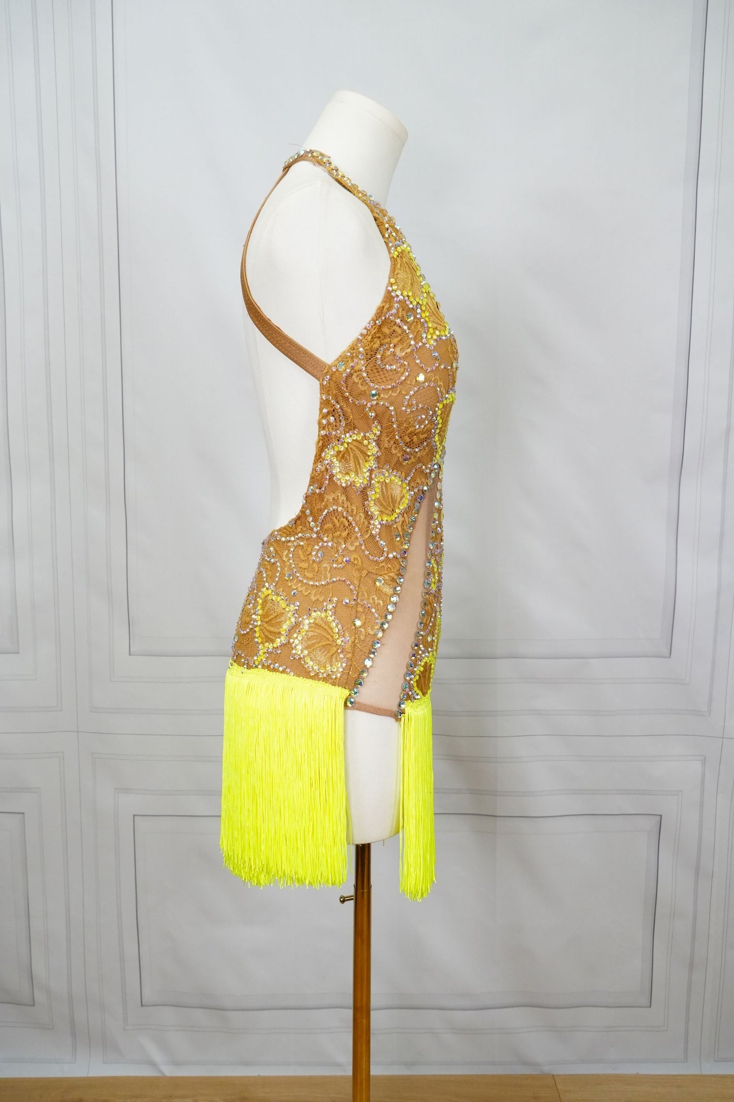 Latin Costume Lat200