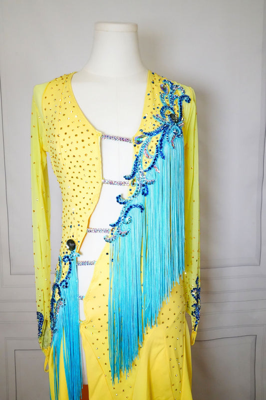 Latin Costume Lat034