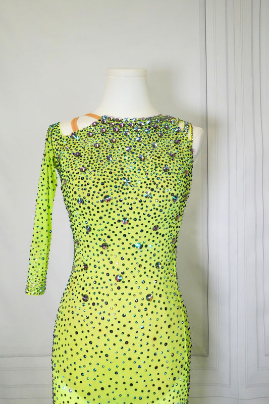 Latin Costume Lat134