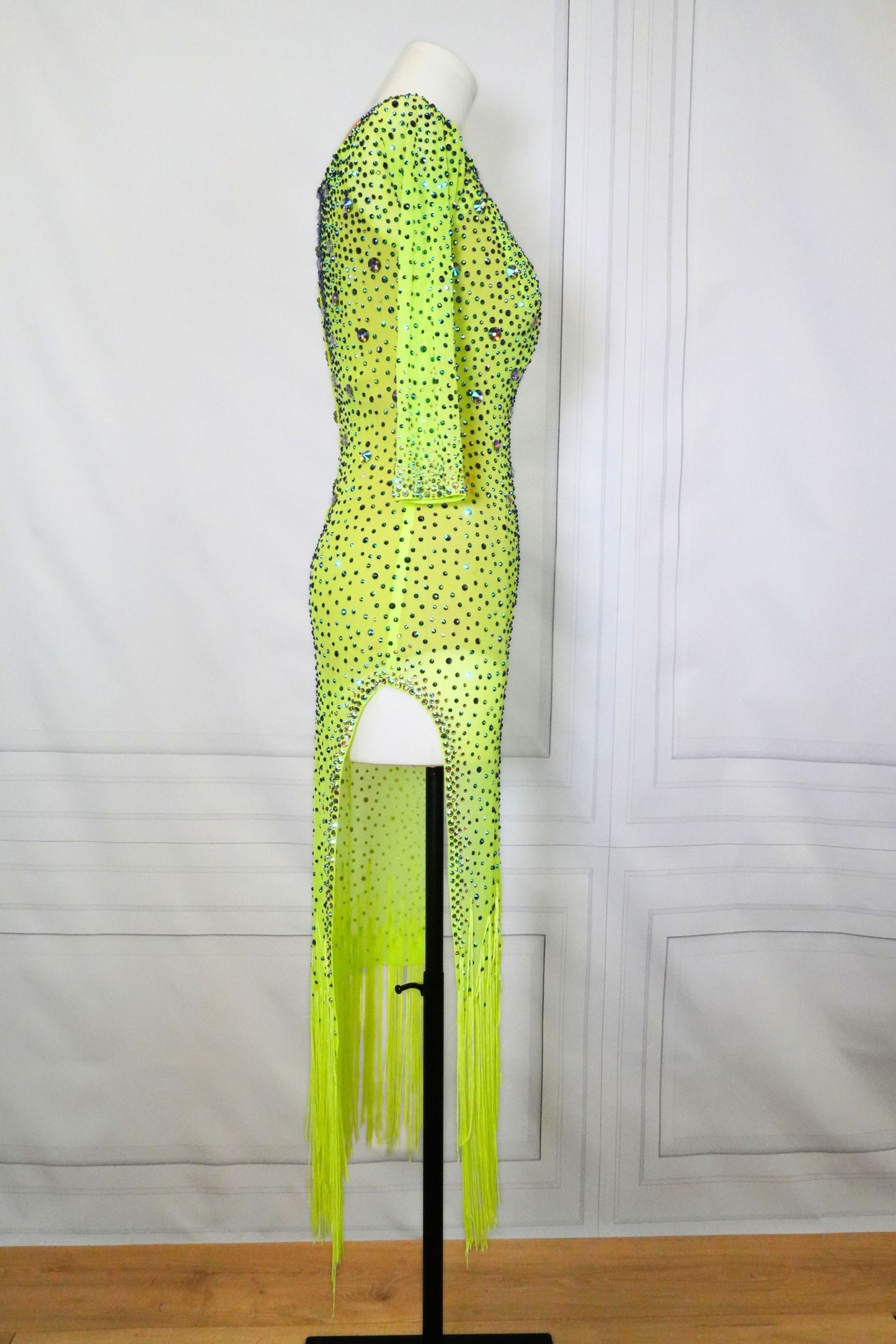 Latin Costume Lat134