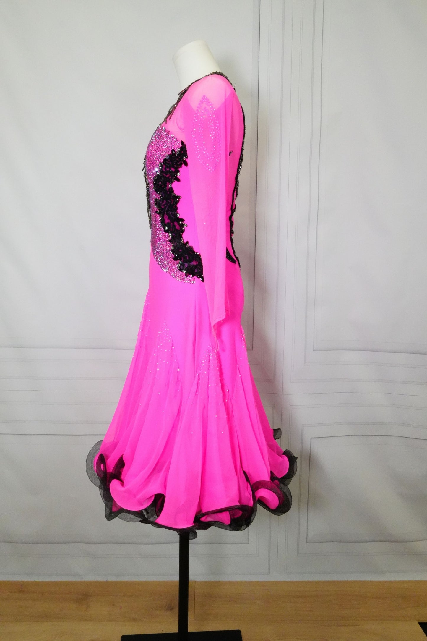 Latin Costume Lat192