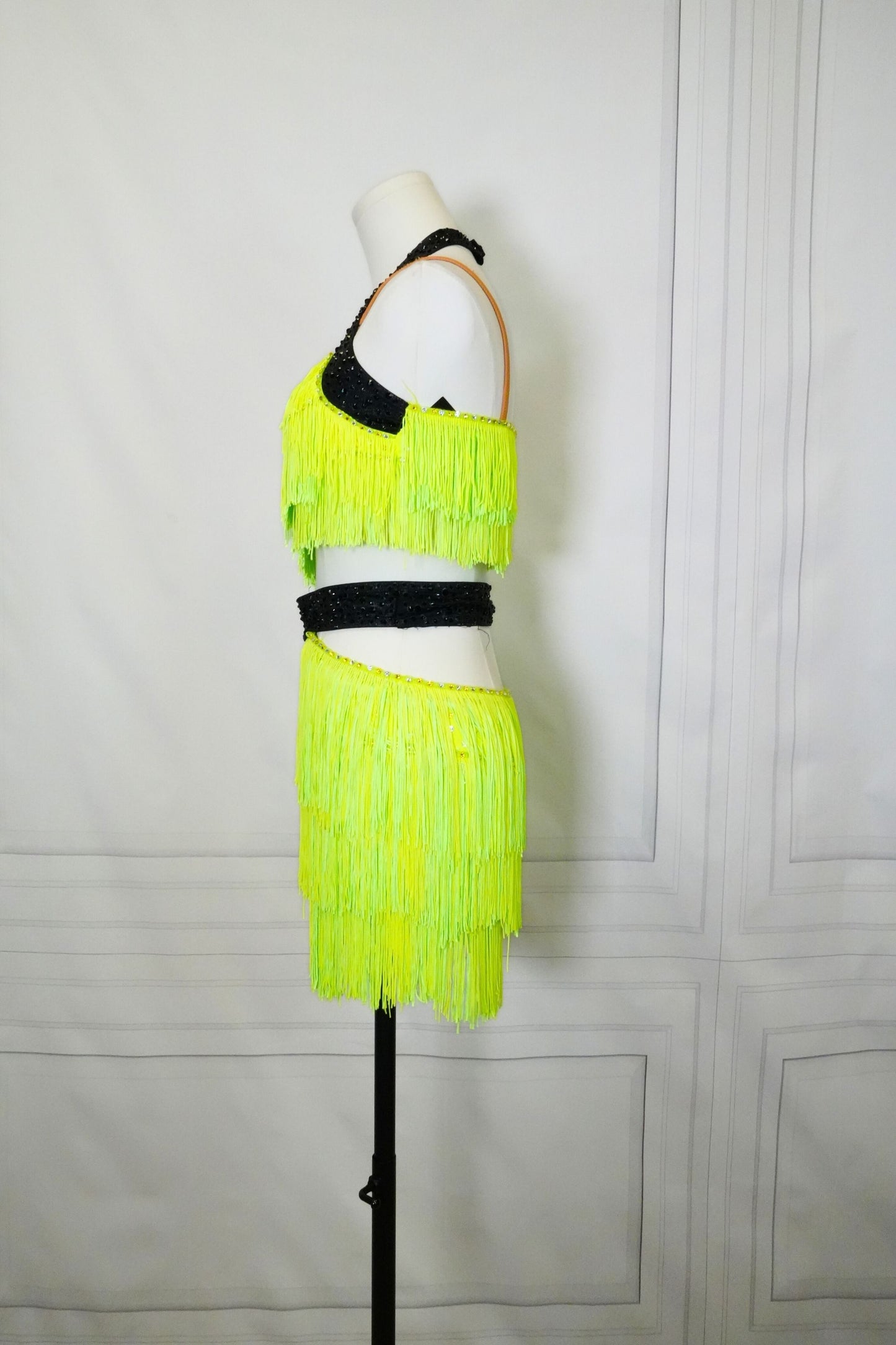 Latin Costume Lat159