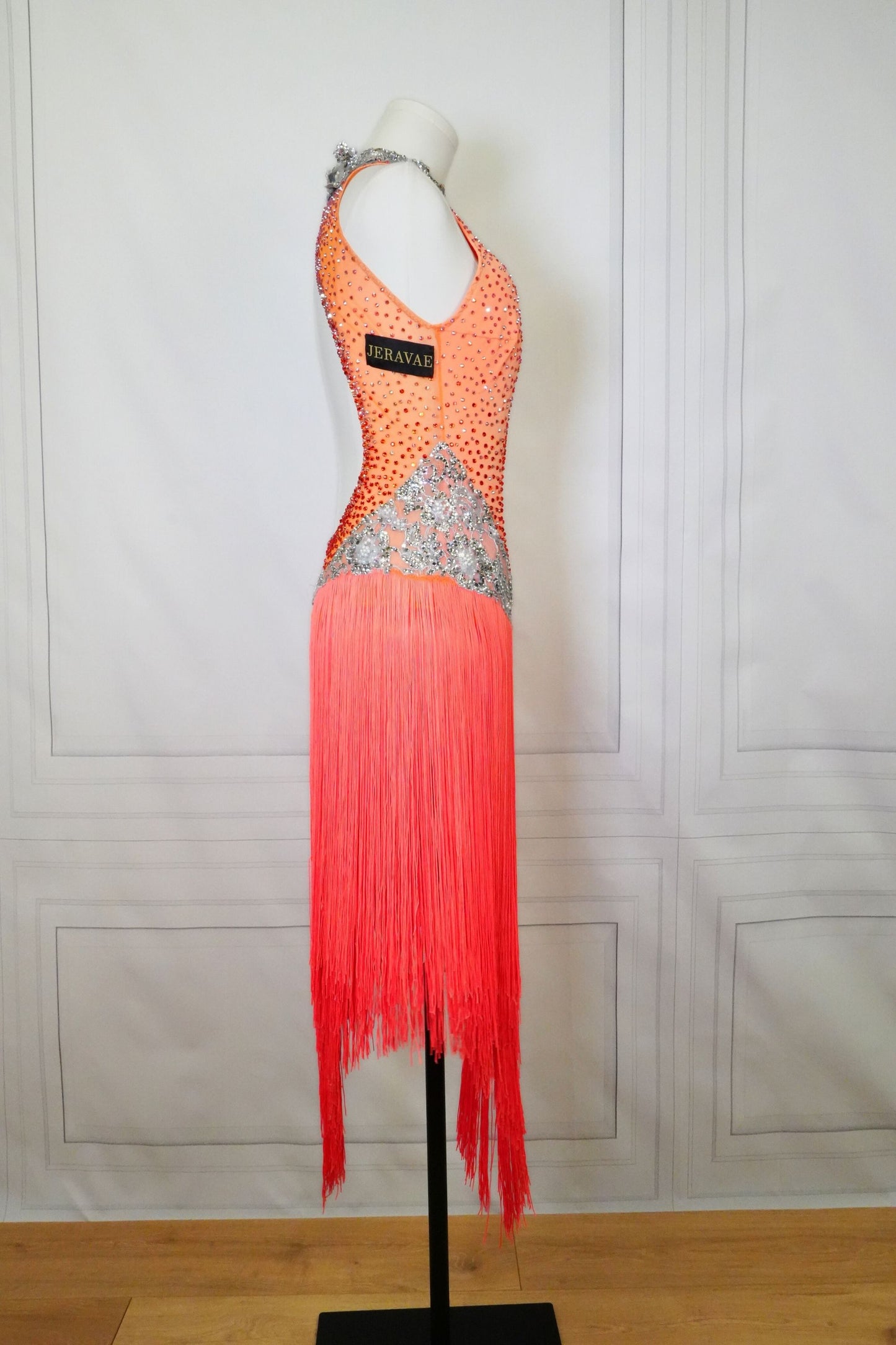 Latin Costume Lat102