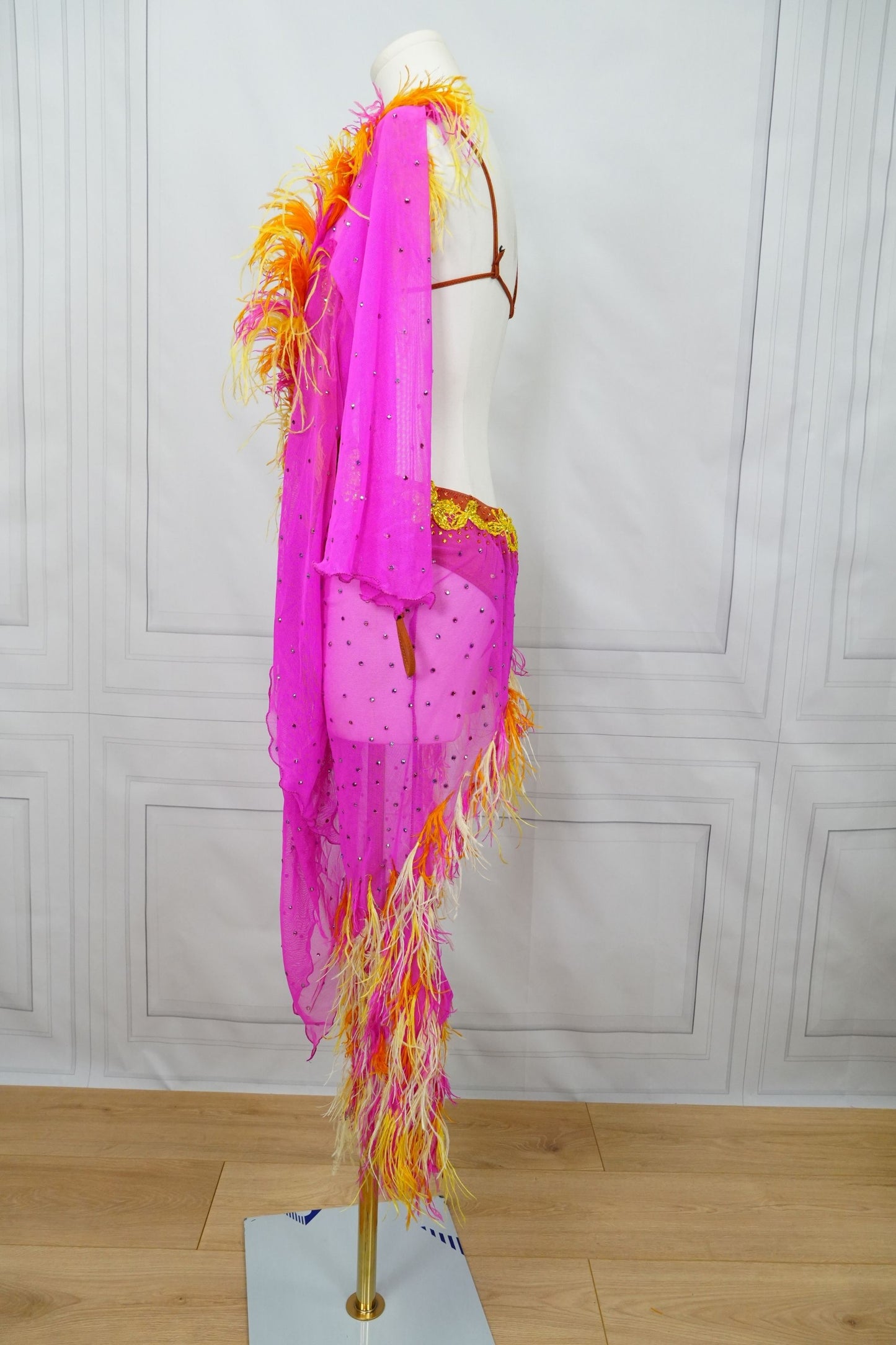 Latin Costume Lat211