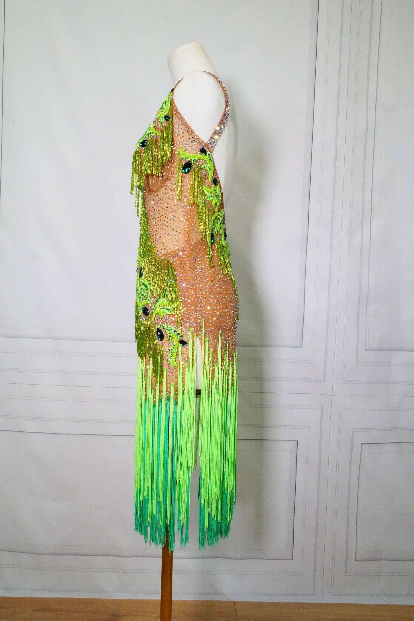 Latin Costume Lat234