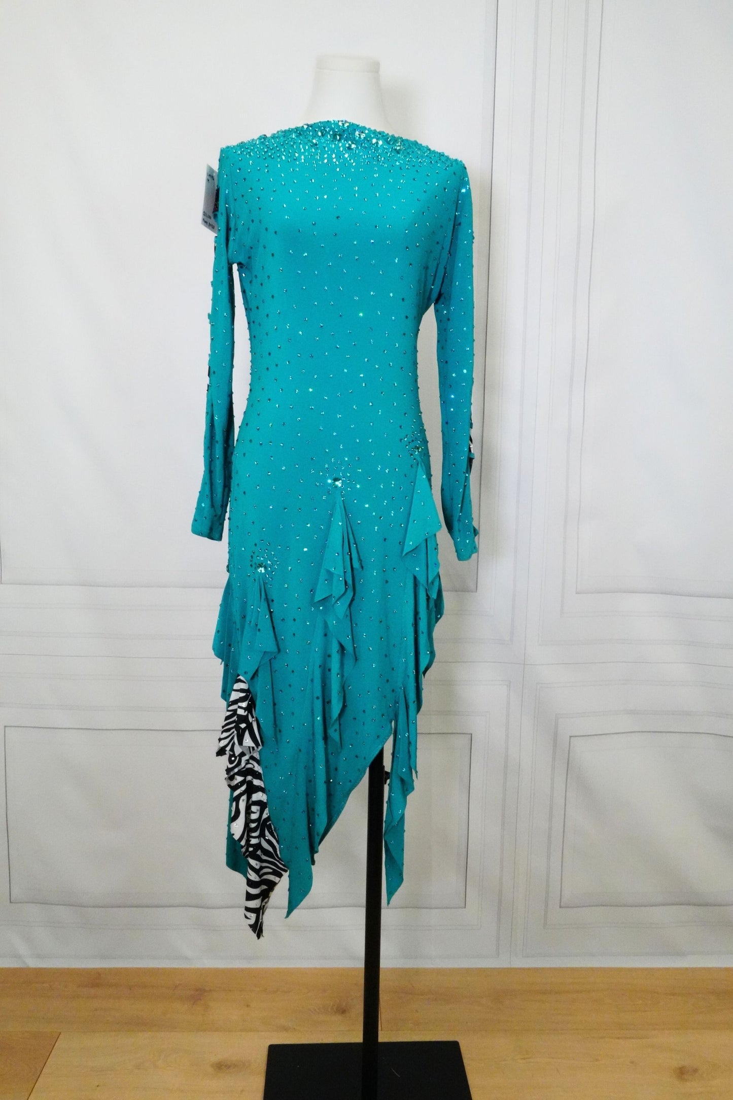 Latin Costume Lat196