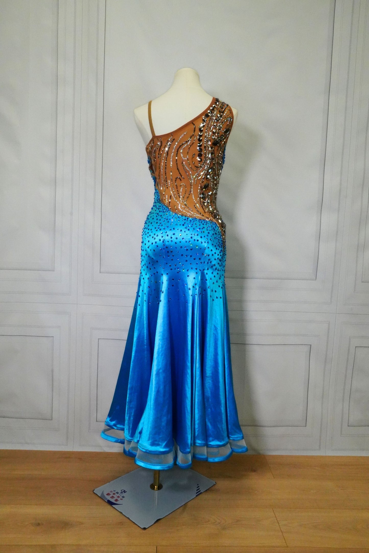 Smooth Ballroom Costume Smo170