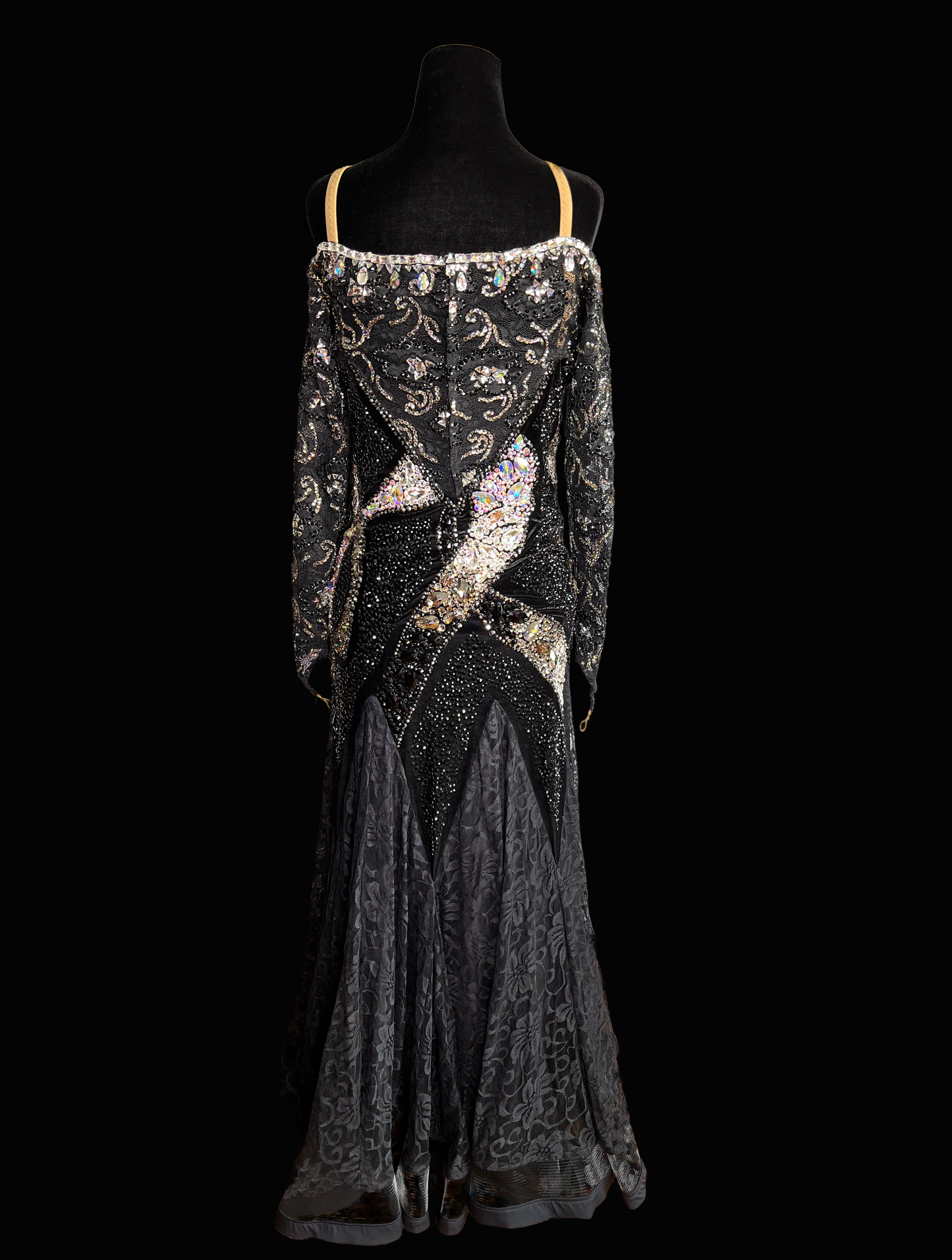Resale Artistry in Motion Off-the-Shoulder Black Lace and Velvet Smooth Ballroom Dress with Long Sleeves Sz M Smo166