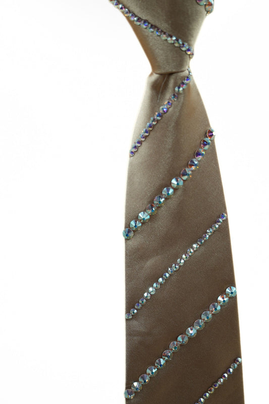 Tie025