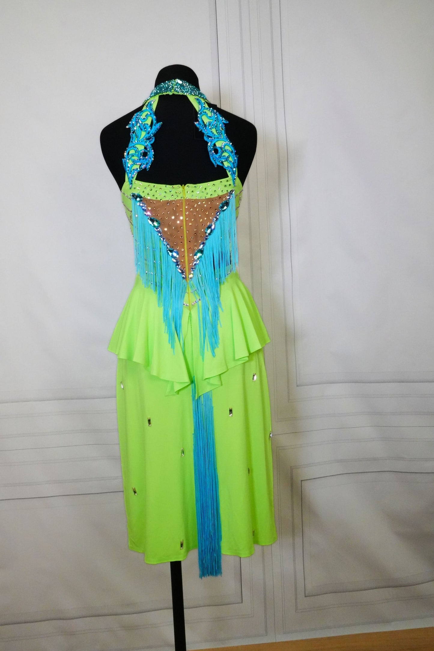 Latin Costume Lat080