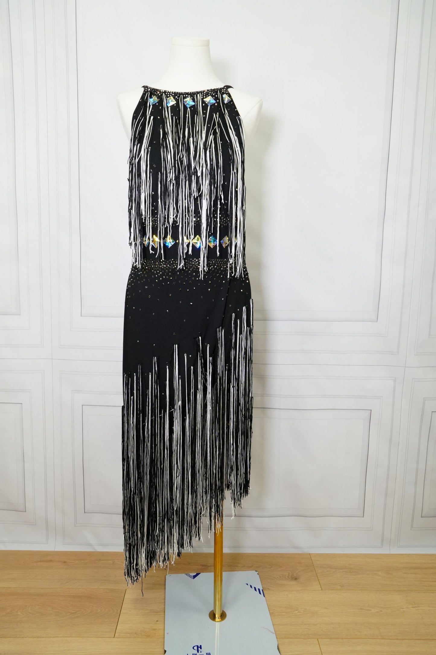 Latin Costume Lat218