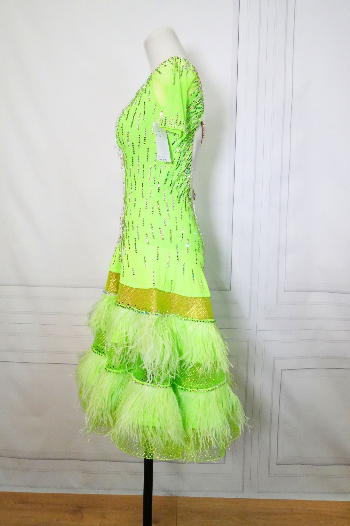 Latin Costume Lat165