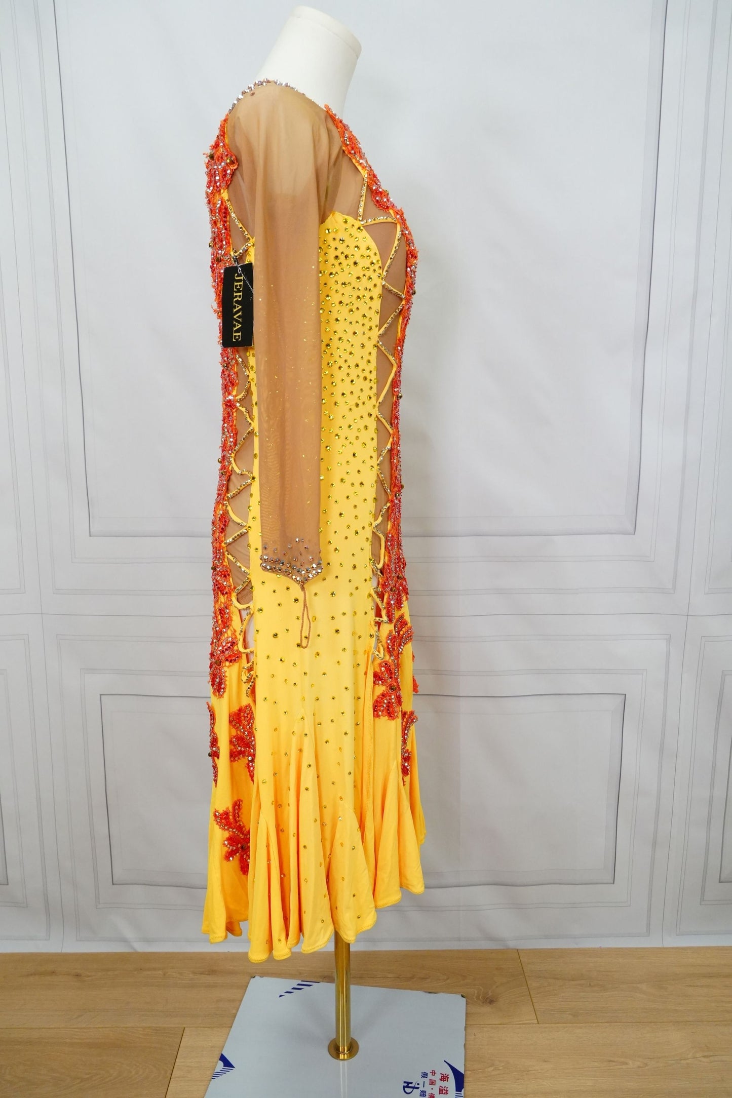 Latin Costume Lat216