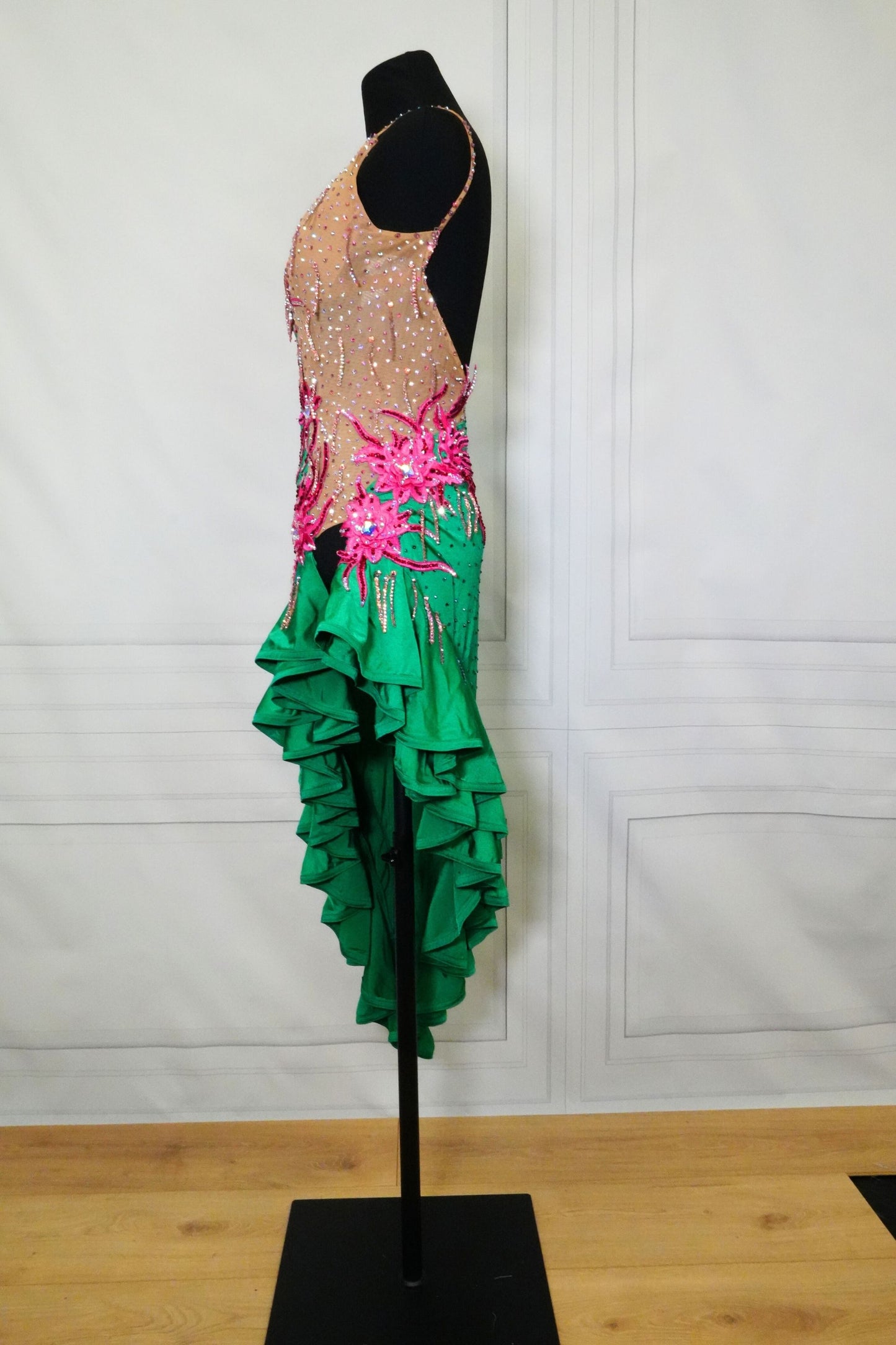 Latin Costume Lat143