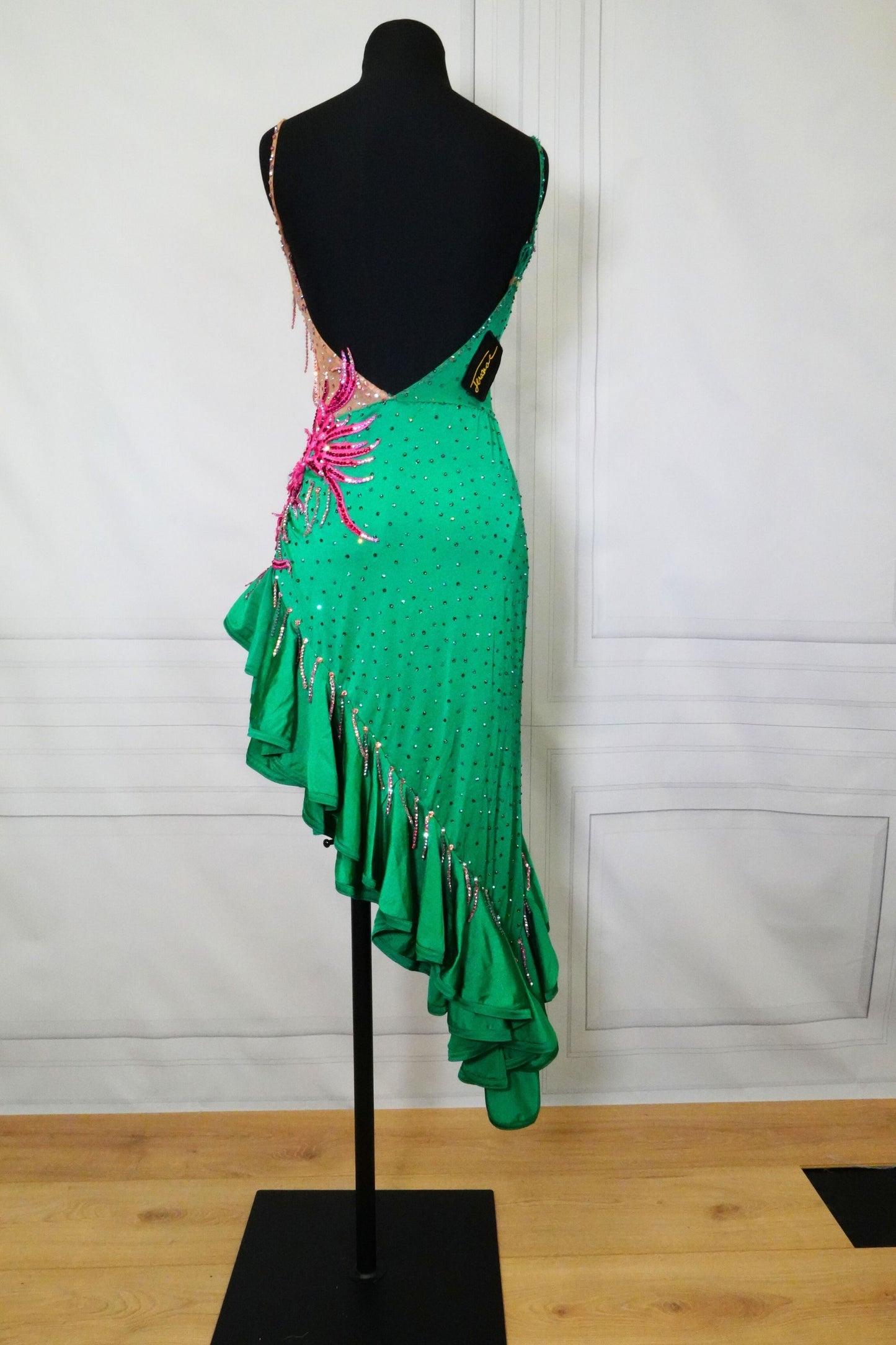 Latin Costume Lat143