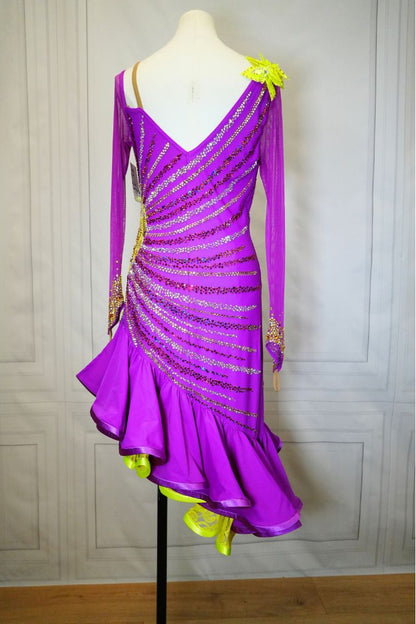 Latin Costume Lat190