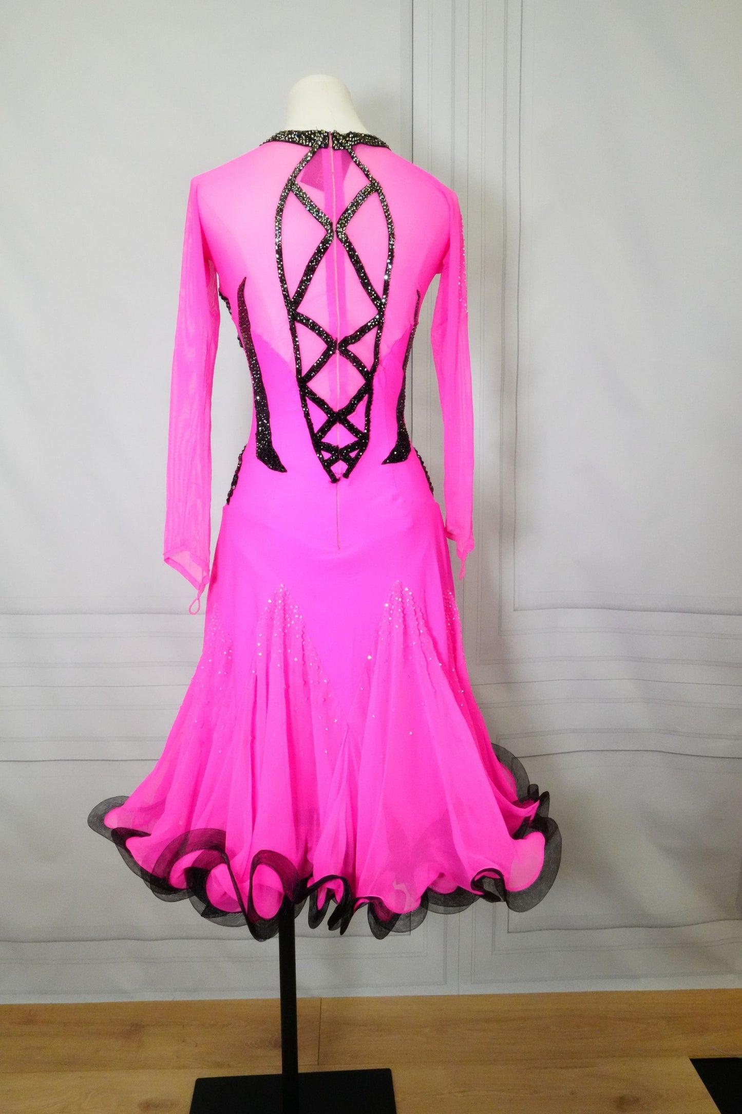 Latin Costume Lat192