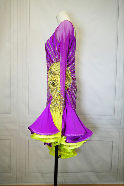 Latin Costume Lat190