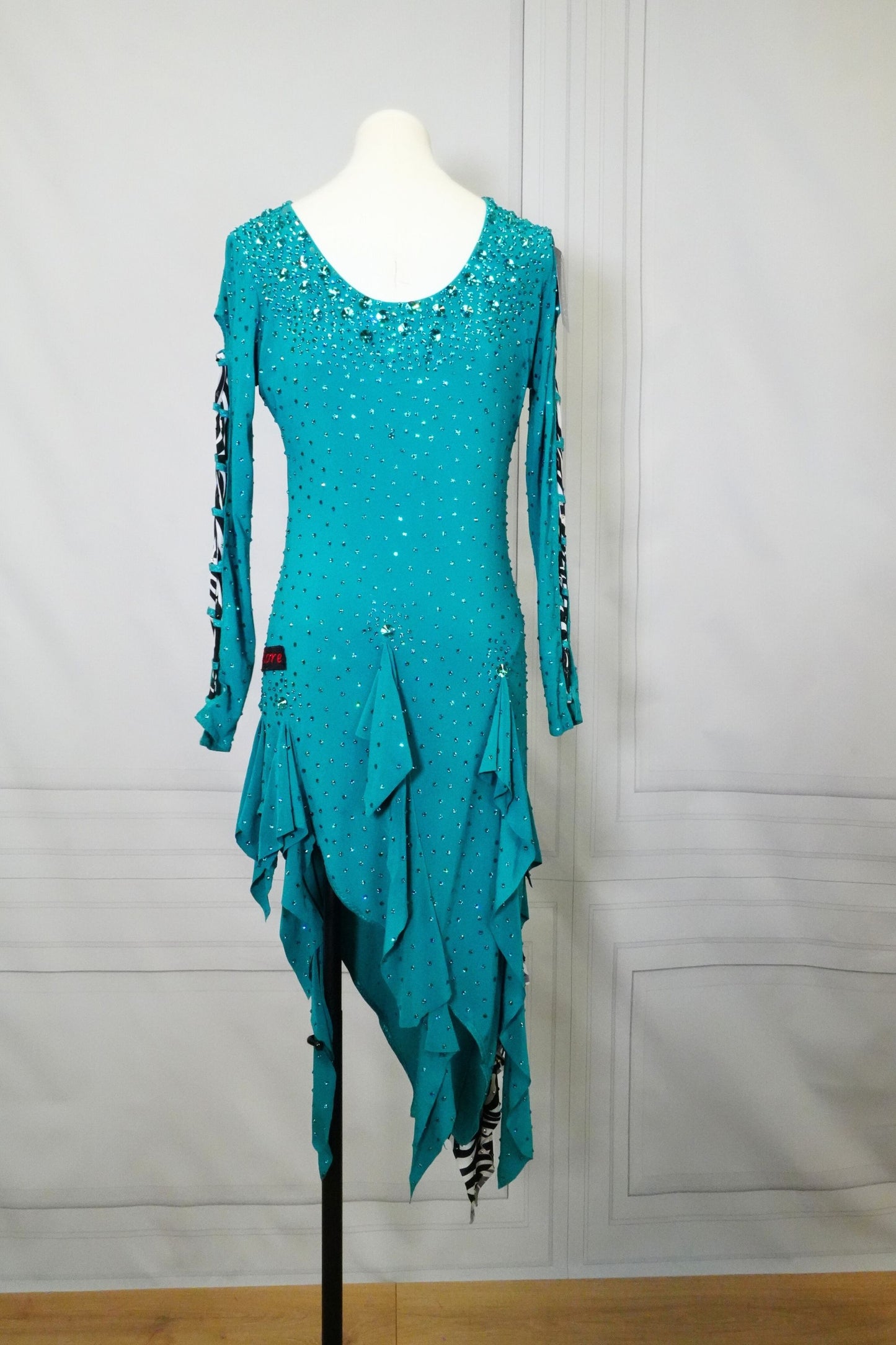 Latin Costume Lat196