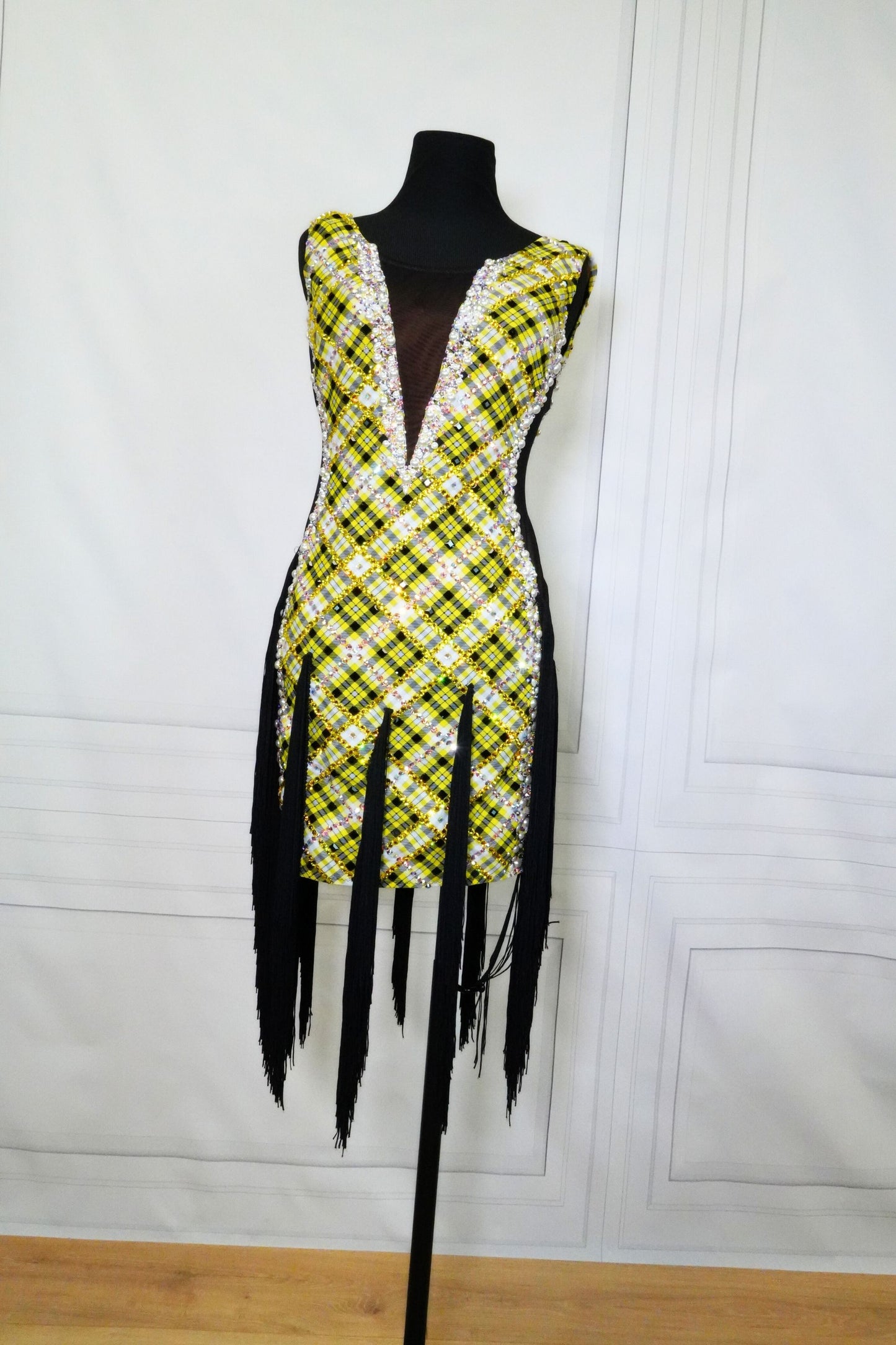 Latin Costume Lat161