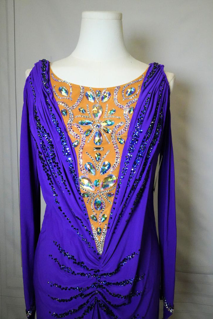 Latin Costume Lat179