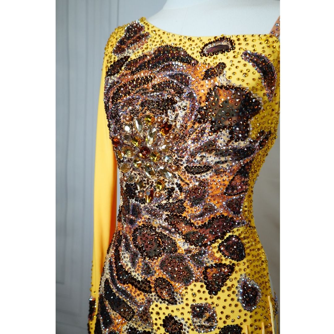 Latin Costume Lat222