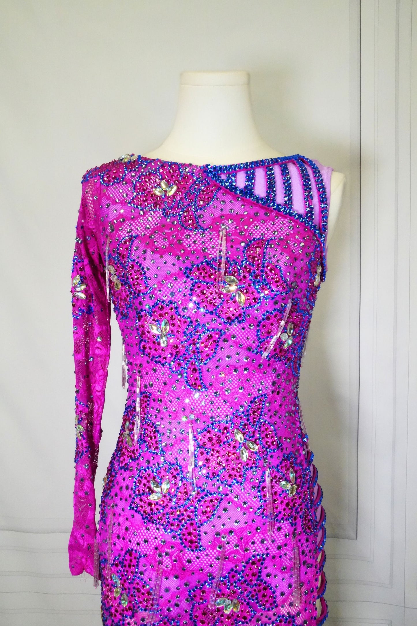 Latin Costume Lat126