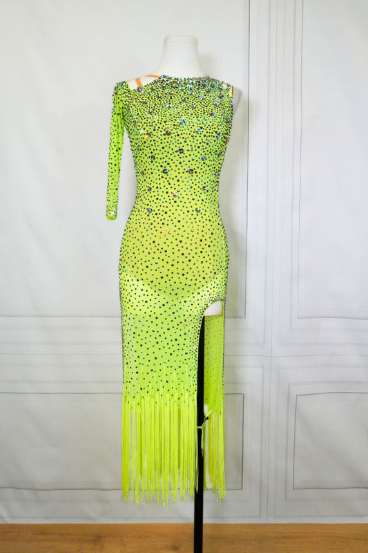 Latin Costume Lat134