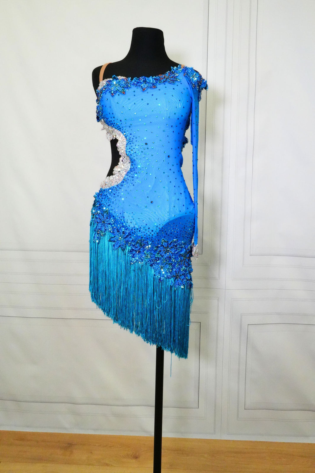 Latin Costume Lat080