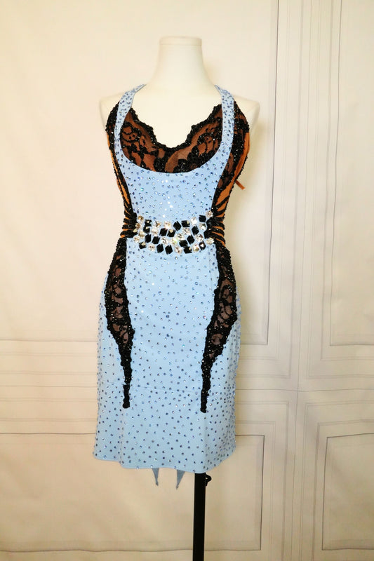 Latin Costume Lat180