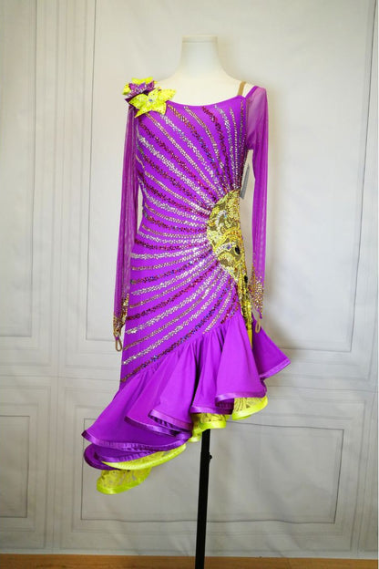 Latin Costume Lat190