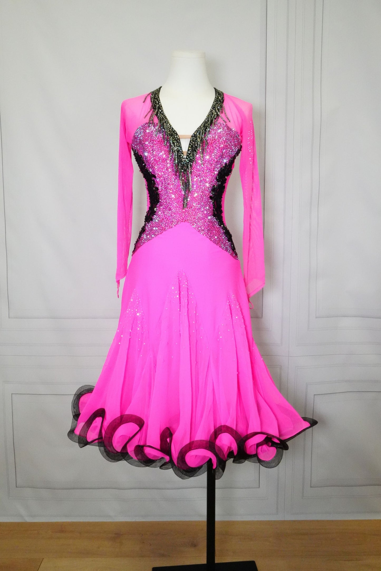 Latin Costume Lat192