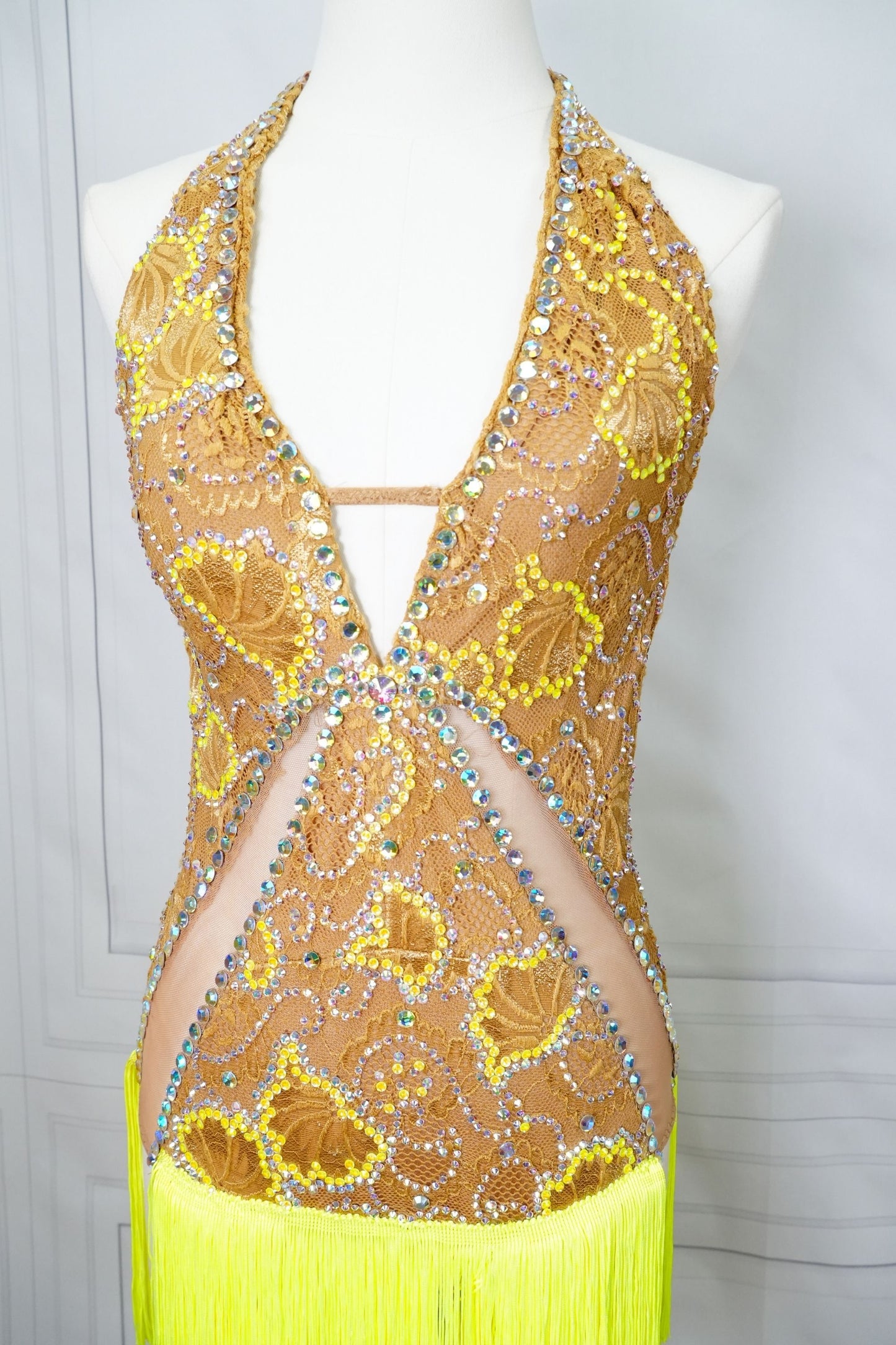 Latin Costume Lat200