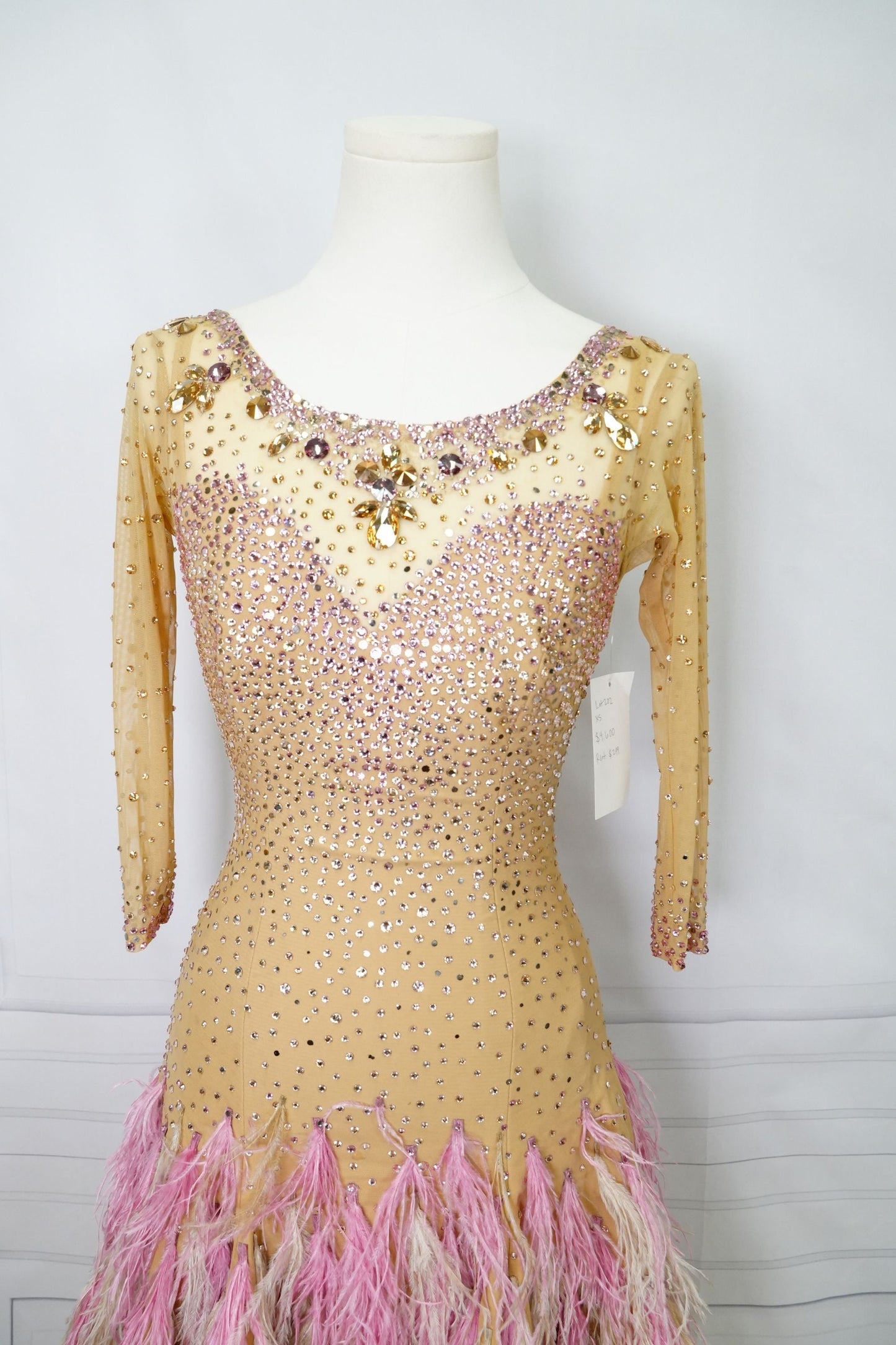 Latin Costume Lat202