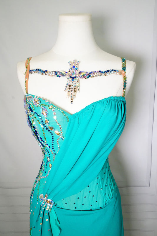 Latin Costume Lat230